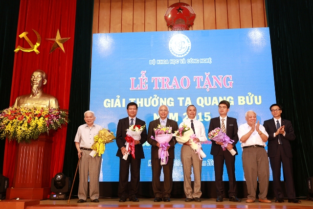 Lễ trao Giải thưởng Tạ Quang Bửu năm 2015